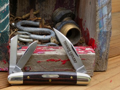 ebony GEC courthouse whittler