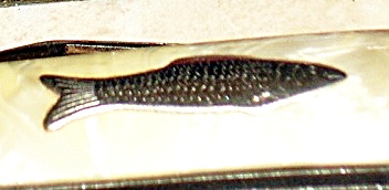 Fish Shield on Imperial Fish Knife.jpg