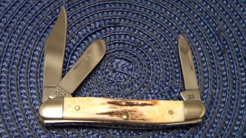 Case XX USA 2006 Stag 53087 SS Red Scroll Stockman Knife