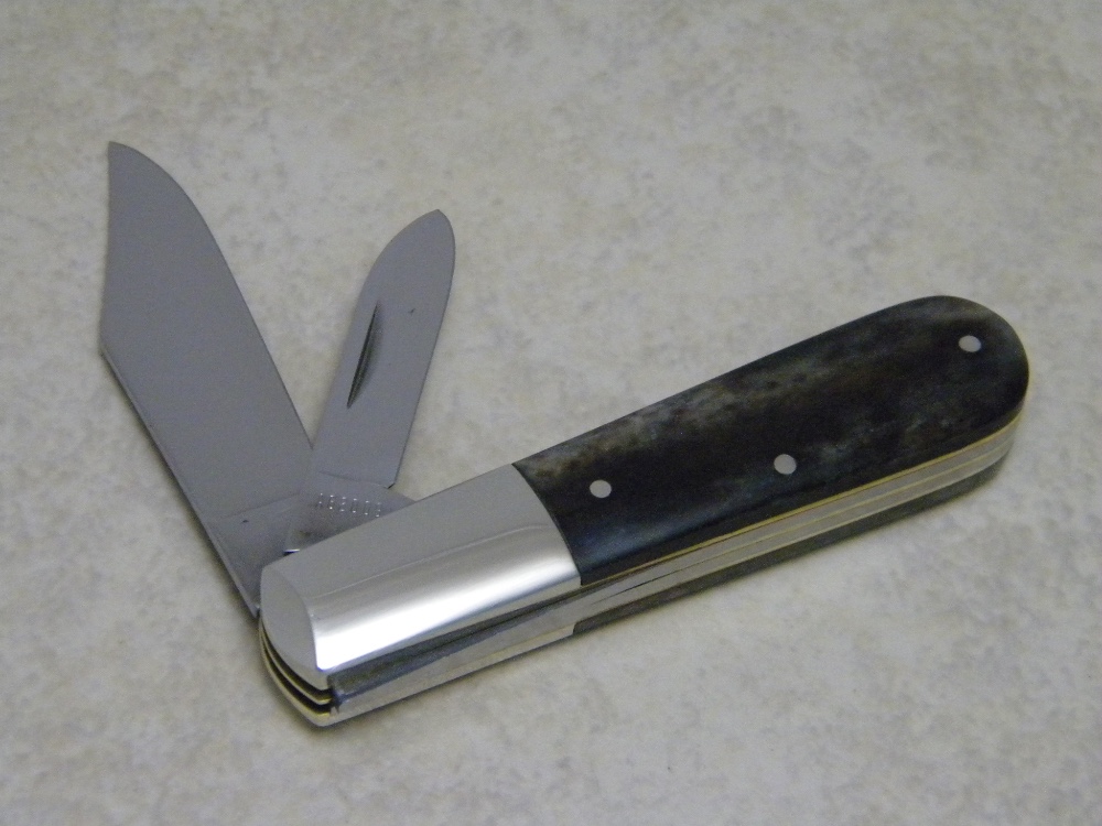 https://www.allaboutpocketknives.com/catalog/image/archives/catalog/1513887177_51_2.jpg