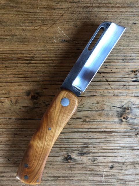 Kroo Blade Chunky Frank Knife with Beautiful Becote Scales and