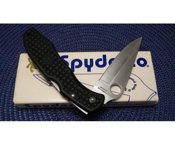 Spyderco AUS-8 Stainless Seki-City Japan C10PBK Endura Tactical