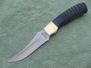 Bear and Sons Cutlery, USA  Ram Horn handle fixed blade skinning, hunting knife. Made in the USA!!! 