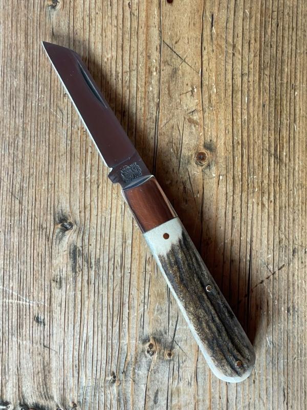 A Wright And Son Barlow Lambsfoot With Stag Scales And Lambsfoot Blade