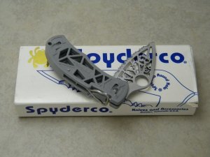 Spyderco Golden CO USA C35 SBK Q Blade Magazine 25th Anniversary Lockback Knife in Box c.1999