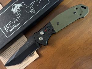 NIB Bear OPS Bold Action V Recurve Tanto Automatic Knife Black/Green G-10 (3.75" Black)