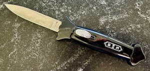 Unique Double Action Out The Front (OTF) Switchblade Knife, Unused 