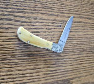 W.T. "Dub" Fuller One Hander Lockback Knife