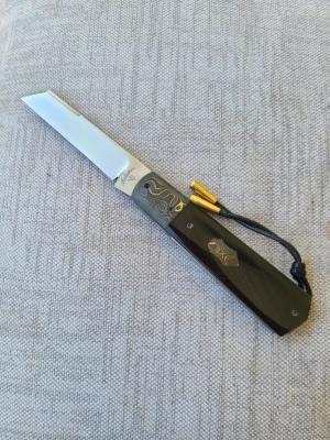 Vincenzo Balistreri Buffalo Horn White Wolf..Fools Gold shield. bead..Filework..Jiimping....Coa/Slip