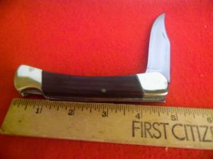 GEORGE HARRIS ETCHED BLADE BUCK KNIFE USED BRASS BOLSTERS & LINER INVERTED TANG STAMP WOOD SCALES