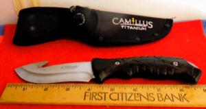 CAMILLUS TITANIUM GUT HOOD HUNTER IN SHEATH UNUSED GREAT EDGE IN BOX VERY NICE