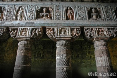 AjantaCaves44.jpg