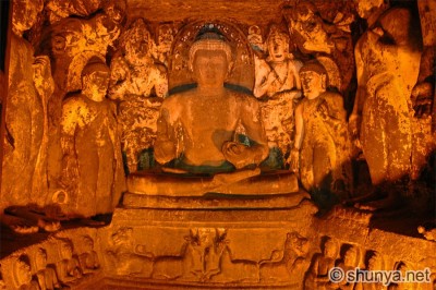 AjantaCaves17.jpg