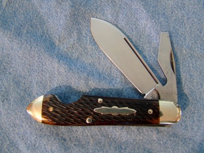 2011 BF Cap-Lifter Easy Open.jpg