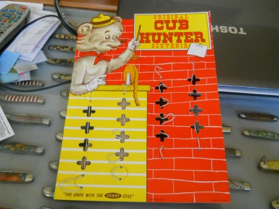Colonial ''Cub Hunter''Counter Display card  001.JPG