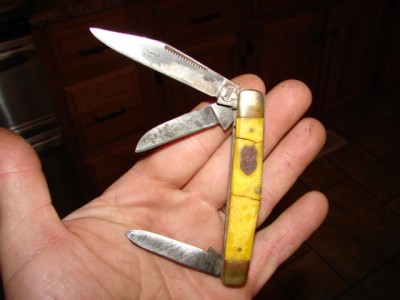 This one was given to me as "junk". Handles are from the same elk rack as the first one.