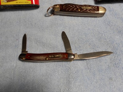 Prince Albert Tin & Knives 003.jpg