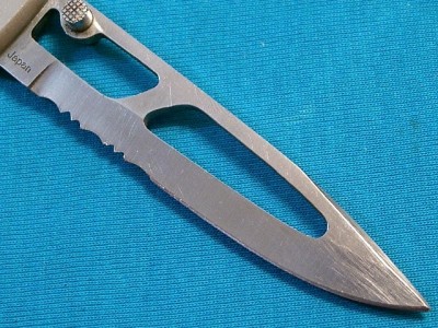 VINTAGE BERETTA JAPAN LOCKBACK FOLDING HUNTER BOWIE KNIFE KNIVE- HALF SERRATED-3.jpg