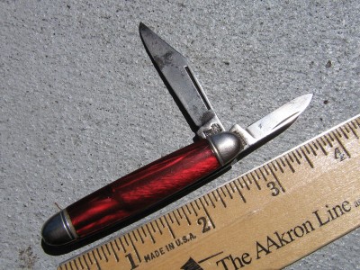 Imperial Ruby Red Shell Handle Knife 001.JPG