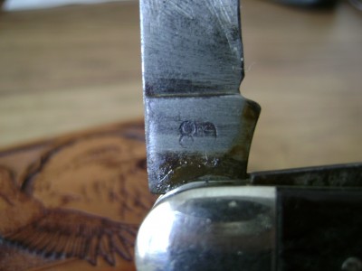 Camillus 80 - '60 to '76 Deluxe Carpenters Whittler - Pattern Stamp.JPG