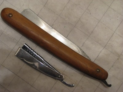 2012RazorBox18A.jpg