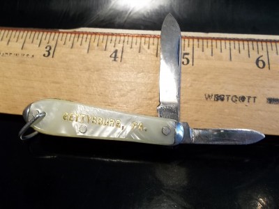 TANG STAMPED: UTICA CUTLERY CO.UTICA,N.Y. FRONT HANDLE MARKED: GETTYSBURG, PA.