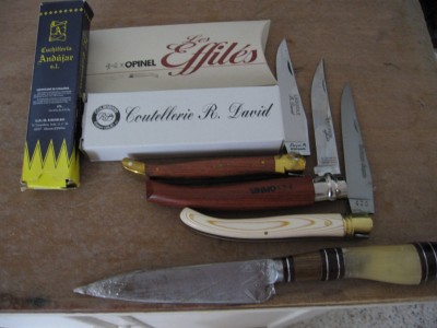 laguiole in rosewood
<br />opinel filet with ring-lock
<br />andujar laguiole in micarta
<br />gaucho punal in horn
