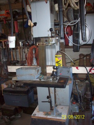 Rip saw