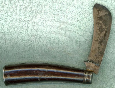Walden Knife Co Hawkbill mark.jpg