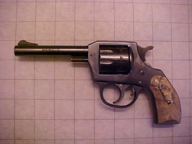 H&R922LeftSide.JPG