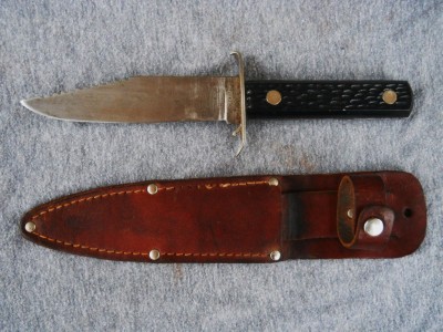 3 Colonial Fixed Blade.JPG
