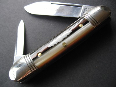 GEC #162212 Rootbeer Float Acrylic (a).JPG