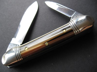 GEC #162212 Rootbeer Float Acrylic (b).JPG