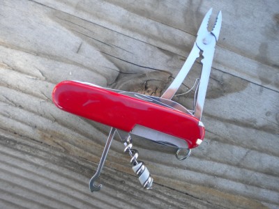 swiss army knives 009.JPG