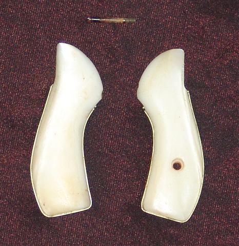 pearl 1 (Small).jpg