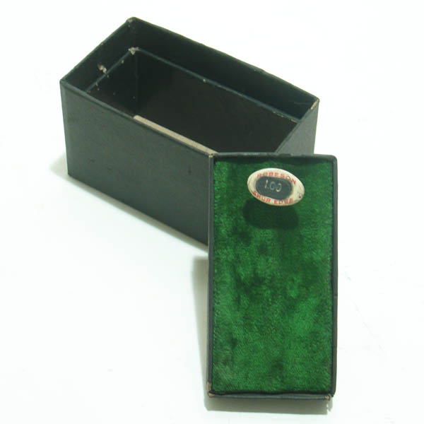 robesonshortbox4.jpg