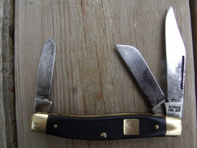 Schrade 8OT Black & Brass 003.jpg