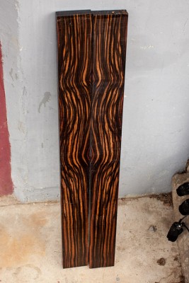 Quatersawn Macassar Ebony Wood.jpg