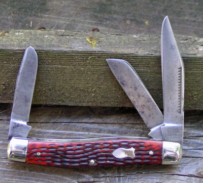 Schrade Walden 881 red bone b.jpg