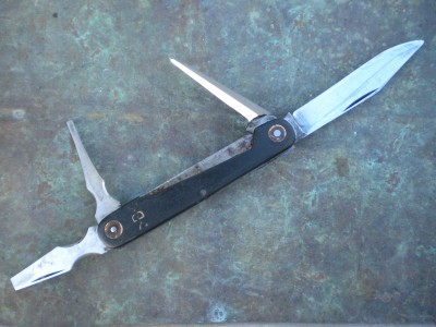 march knives 008.JPG