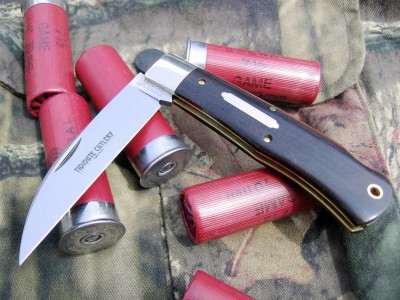 Wharncliff Lockback Ebony.JPG