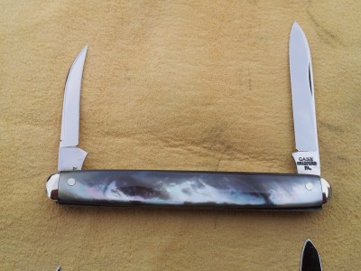 CASE Bradford PA_ 8261_mark side blades open.jpg