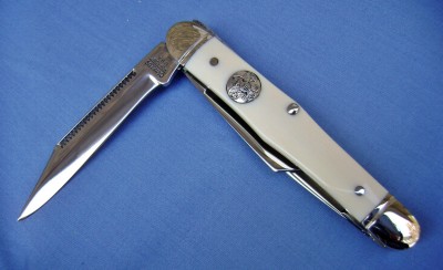 Camillus Scout Pre-Ban Elephant Ivory - One Blade Open Mark.JPG