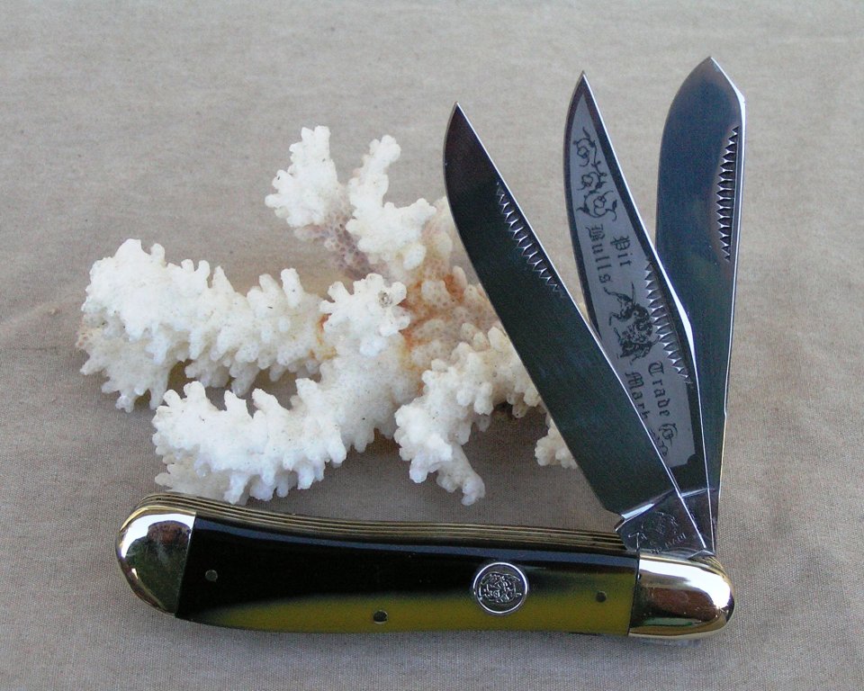 Bulldog Second Generation 3 Blade Trapper Coon Stripe.jpg