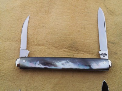CASE Bradford PA_ 8261_mark side blades open.jpg
