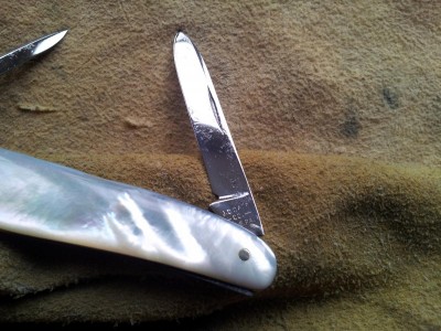 JD CASE 8363 front blades open stamp.jpg