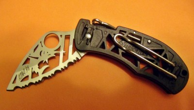 Spyderco C35SBK 'Q' KONA '98 - Open Mark.JPG