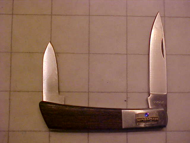GerberSilverKnightWoodScales.JPG