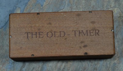 Schrade bone 8OT box.jpg