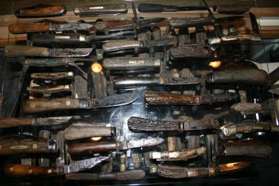 Steamboat Arabia knives.JPG